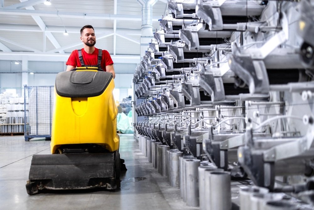 Praktijkbeeld van werkplaatsen bij industriële reiniging